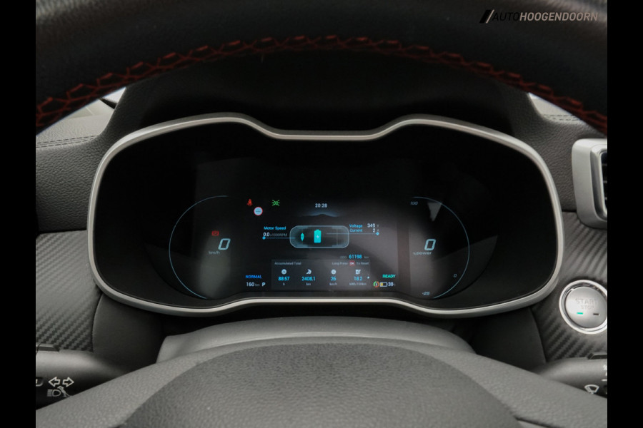 MG ZS EV Long Range Luxury Sport 70 kWh (APPLE CARPLAY,PANORAMADAK,ELEKTRISCHE STOELEN,CAMERA,ADAPTIVE CRUISE,NAVIGATIE,LED)