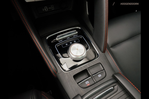 MG ZS EV Long Range Luxury Sport 70 kWh (APPLE CARPLAY,PANORAMADAK,ELEKTRISCHE STOELEN,CAMERA,ADAPTIVE CRUISE,NAVIGATIE,LED)