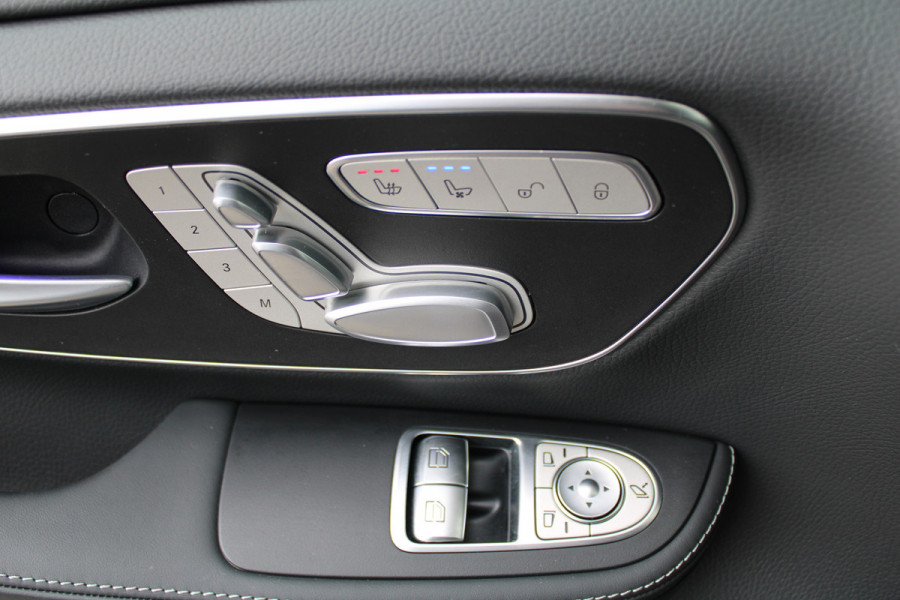 Mercedes-Benz V-Klasse 300d / XXL / DC / AMG / Exclusive / 4-Matic / Luchtv / Elec Stoelen / Burmester / NIEUWSTAAT
