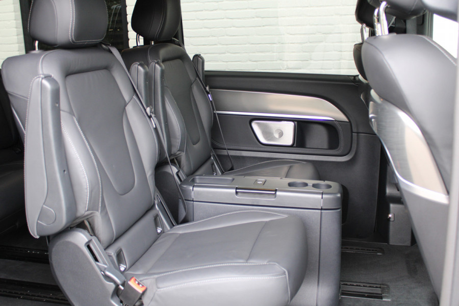 Mercedes-Benz V-Klasse 300d / XXL / DC / AMG / Exclusive / 4-Matic / Luchtv / Elec Stoelen / Burmester / NIEUWSTAAT