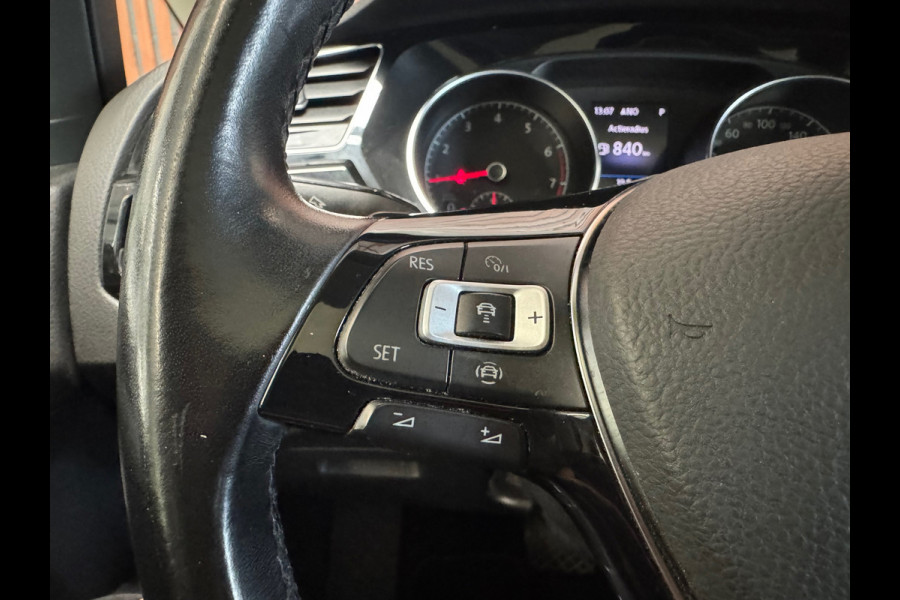 Volkswagen Touran 1.5 TSI AUT. Comfortline Business 7p NAVI-PANO-PDC-CAMERA-STOELVERW. -TREKHAAK