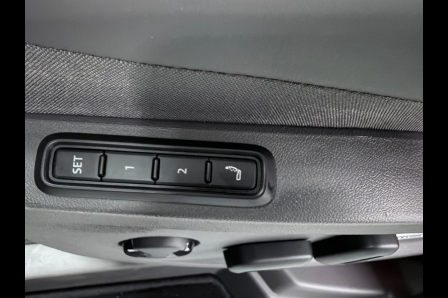 Volkswagen Multivan 1.4 eHybrid 7P/PANO/LEDER/H-UP/H-KARDON/STOEL-M+KOELING+MASSAGE/CAM///
