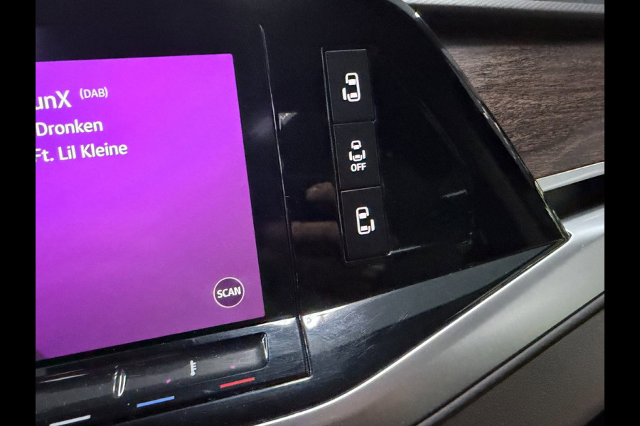 Volkswagen Multivan 1.4 eHybrid 7P/PANO/LEDER/H-UP/H-KARDON/STOEL-M+KOELING+MASSAGE/CAM///