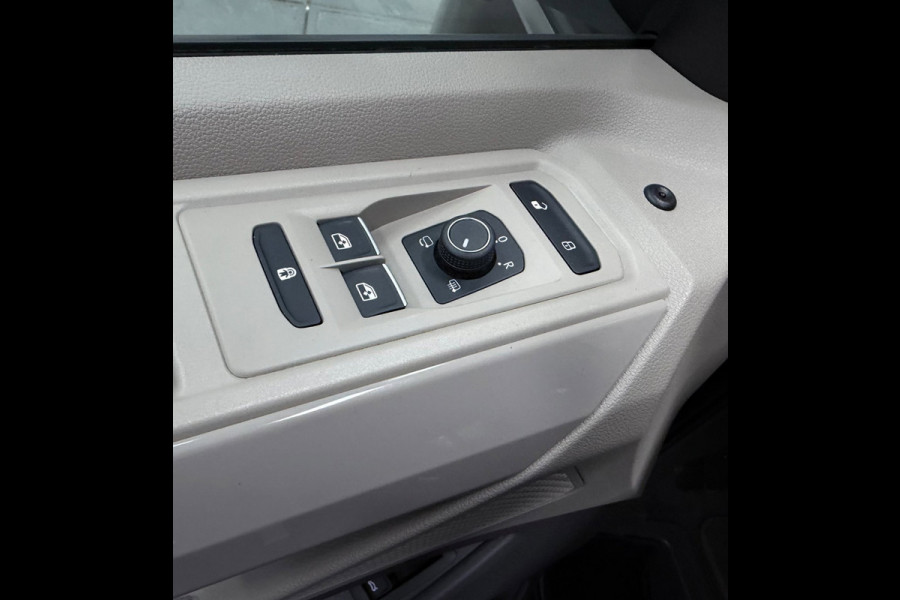 Volkswagen Multivan 1.4 eHybrid 7P/PANO/LEDER/H-UP/H-KARDON/STOEL-M+KOELING+MASSAGE/CAM///