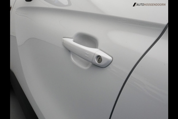 Opel Crossland X 1.2 Turbo Online Edition Sport (APPLE CARPLAY,LANE ASSIST,STUUR-STOELVERWARMING,KEYLESS,CAMERA,CRUISE,LM-VELGEN)