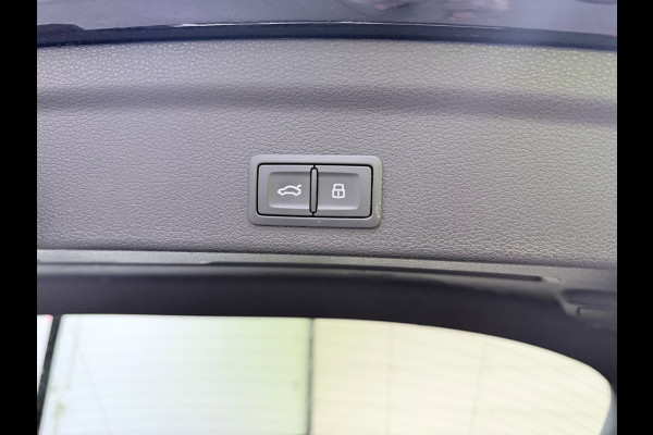 Audi Q3 Sportback 35 TFSI 2X S-LINE BLACKLINE 20'' SFEERVERL/CARPLAY/ADAPT-CR/DAB/SONOS/ELECTR-STOELEN///