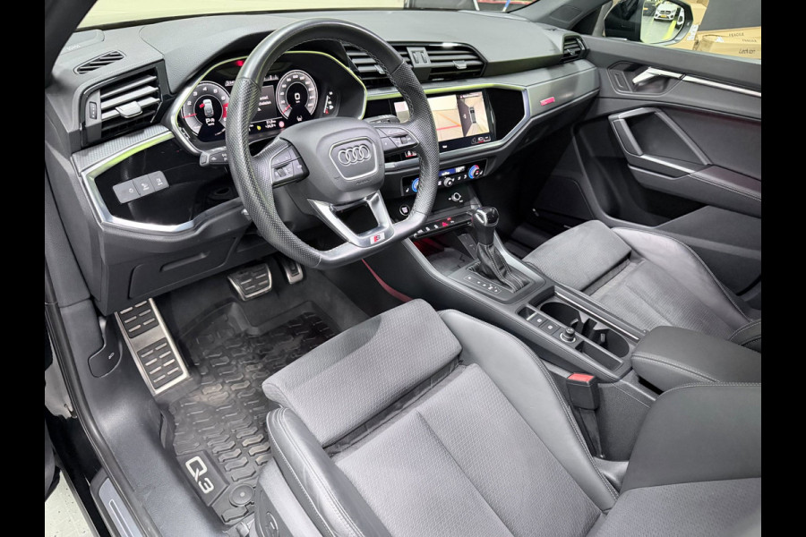 Audi Q3 Sportback 35 TFSI 2X S-LINE BLACKLINE 20'' SFEERVERL/CARPLAY/ADAPT-CR/DAB/SONOS/ELECTR-STOELEN///