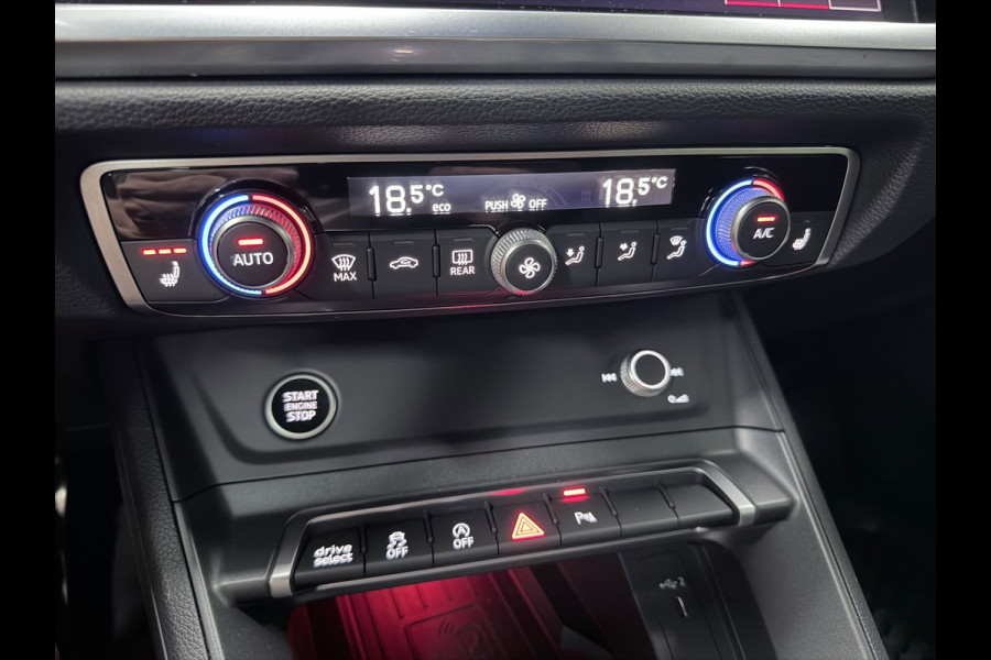 Audi Q3 Sportback 35 TFSI 2X S-LINE BLACKLINE 20'' SFEERVERL/CARPLAY/ADAPT-CR/DAB/SONOS/ELECTR-STOELEN///