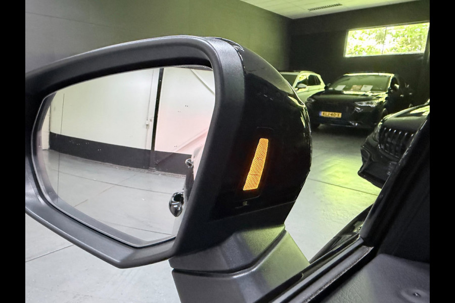 Audi Q3 Sportback 35 TFSI 2X S-LINE BLACKLINE 20'' SFEERVERL/CARPLAY/ADAPT-CR/DAB/SONOS/ELECTR-STOELEN///
