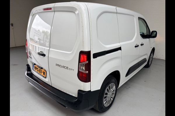 Toyota PROACE CITY Servicewagen 1.5 100pk euro6 D-4D Live l1h1 BOTT inrichting, Victron omvormer v230, RIJKLAARPRIJS!