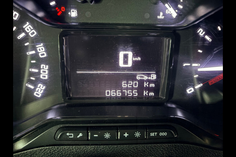 Toyota PROACE CITY Servicewagen 1.5 100pk euro6 D-4D Live l1h1 BOTT inrichting, Victron omvormer v230, RIJKLAARPRIJS!