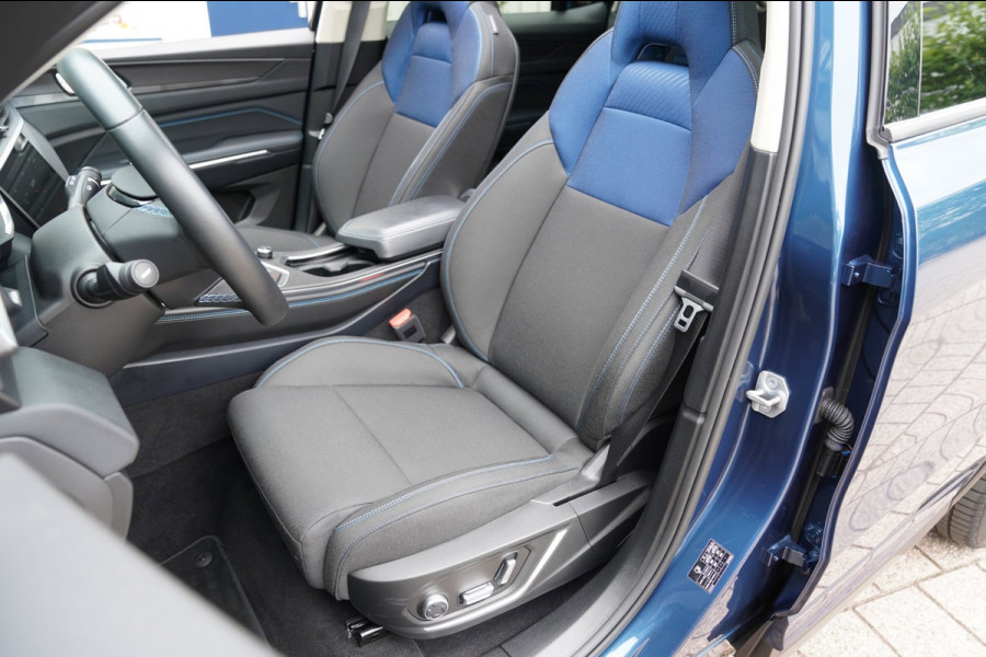 Lynk & Co 01 1.5|Prijs incl. 12 mnd garantie| Afn Trekhaak Panoramadak Navi Apple carplay/Android auto Camera