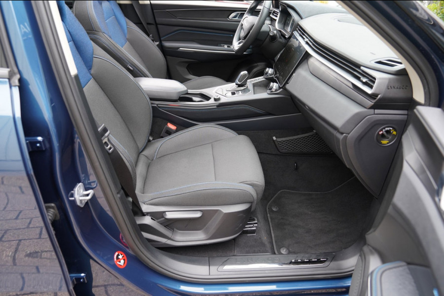Lynk & Co 01 1.5|Prijs incl. 12 mnd garantie| Afn Trekhaak Panoramadak Navi Apple carplay/Android auto Camera