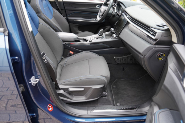 Lynk & Co 01 1.5|Prijs incl. 12 mnd garantie| Afn Trekhaak Panoramadak Navi Apple carplay/Android auto Camera