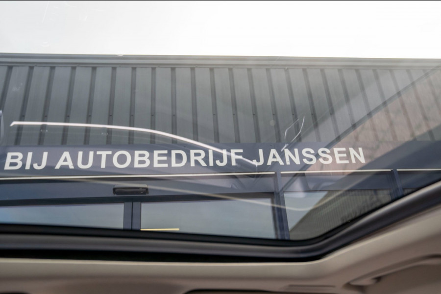 Lynk & Co 01 1.5|Prijs incl. 12 mnd garantie| Afn Trekhaak Panoramadak Navi Apple carplay/Android auto Camera