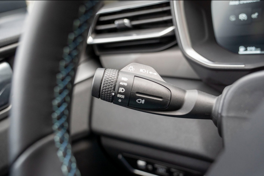 Lynk & Co 01 1.5|Prijs incl. 12 mnd garantie| Afn Trekhaak Panoramadak Navi Apple carplay/Android auto Camera