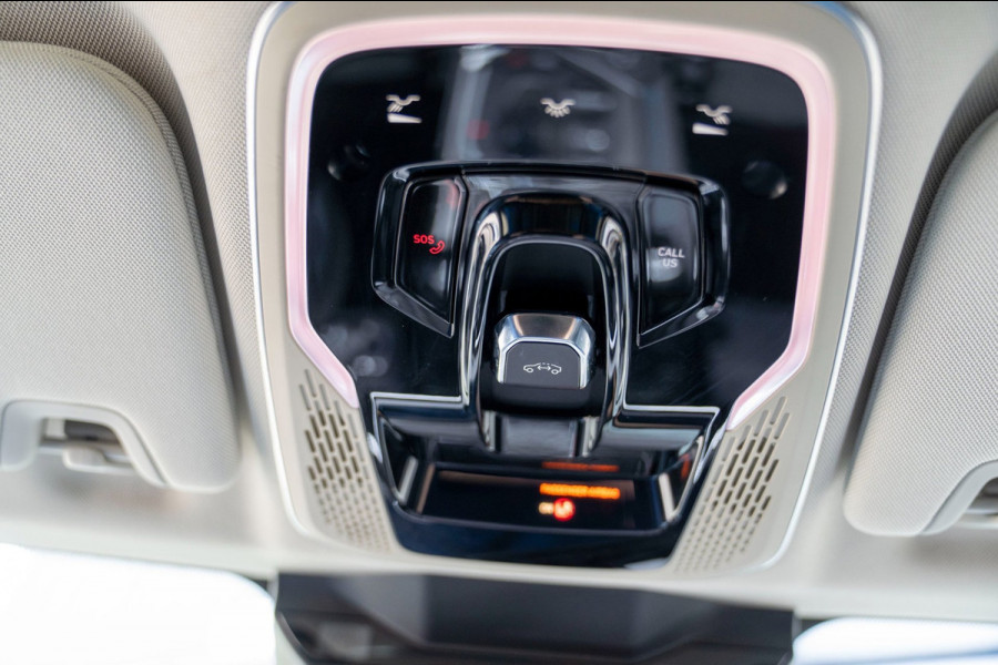 Lynk & Co 01 1.5|Prijs incl. 12 mnd garantie| Afn Trekhaak Panoramadak Navi Apple carplay/Android auto Camera