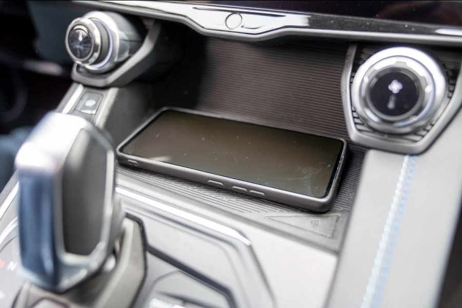 Lynk & Co 01 1.5|Prijs incl. 12 mnd garantie| Afn Trekhaak Panoramadak Navi Apple carplay/Android auto Camera