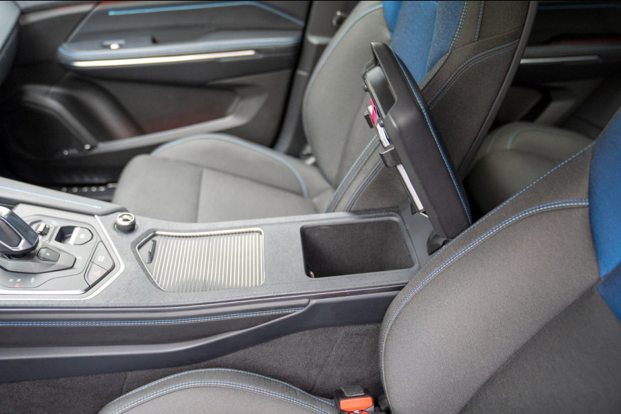 Lynk & Co 01 1.5|Prijs incl. 12 mnd garantie| Afn Trekhaak Panoramadak Navi Apple carplay/Android auto Camera