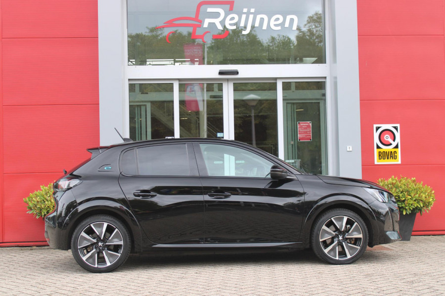 Peugeot e-208 EV GT 136PK 50 kWh | NAVIGATIE 10" TOUCHSCREEN | APPLE CARPLAY/ANDROID AUTO | PARKEERSENSOREN VOOR + ACHTER | ACHTERUITRIJ CAMERA | FULL LED KOPLAMPEN | 17" LICHTMETALEN VELGEN | CLIMATE CONTROL | CRUISE CONTROL | DAB+ RADIO | REGEN/LICHT SENSOR | SNELLAAD FUNCTIE | ALL SEASON BANDEN |