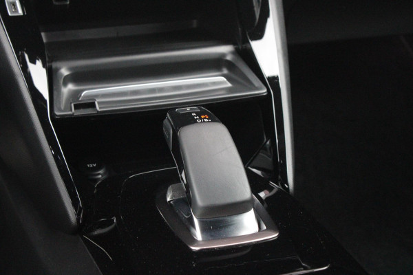 Peugeot e-208 EV GT 136PK 50 kWh | NAVIGATIE 10" TOUCHSCREEN | APPLE CARPLAY/ANDROID AUTO | PARKEERSENSOREN VOOR + ACHTER | ACHTERUITRIJ CAMERA | FULL LED KOPLAMPEN | 17" LICHTMETALEN VELGEN | CLIMATE CONTROL | CRUISE CONTROL | DAB+ RADIO | REGEN/LICHT SENSOR | SNELLAAD FUNCTIE | ALL SEASON BANDEN |