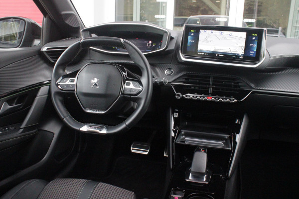 Peugeot e-208 EV GT 136PK 50 kWh | NAVIGATIE 10" TOUCHSCREEN | APPLE CARPLAY/ANDROID AUTO | PARKEERSENSOREN VOOR + ACHTER | ACHTERUITRIJ CAMERA | FULL LED KOPLAMPEN | 17" LICHTMETALEN VELGEN | CLIMATE CONTROL | CRUISE CONTROL | DAB+ RADIO | REGEN/LICHT SENSOR | SNELLAAD FUNCTIE | ALL SEASON BANDEN |