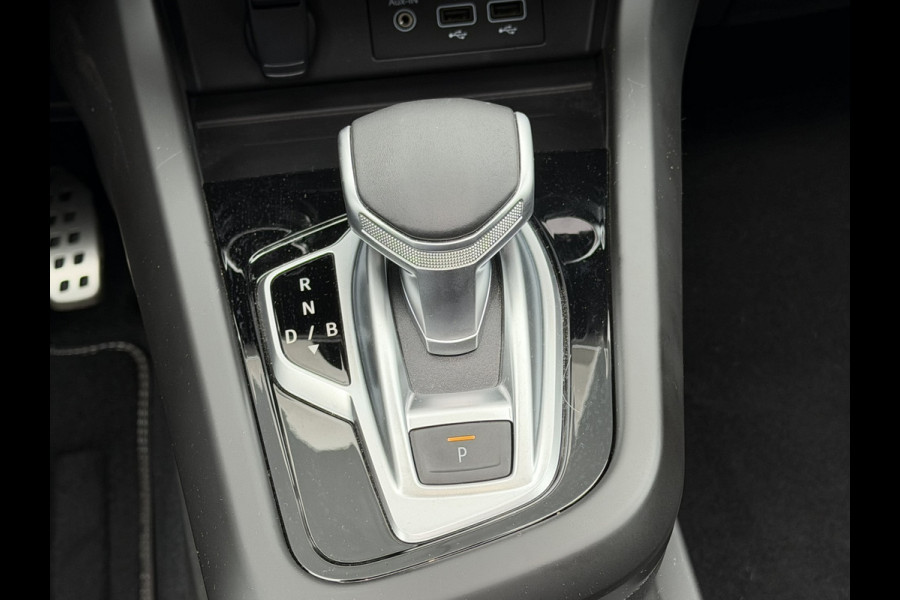 Renault Arkana 1.6 E-Tech hybrid 145 E-Tech engineered | Kantel-/schuif dak | Bose audio | Trekhaak afneembaar |