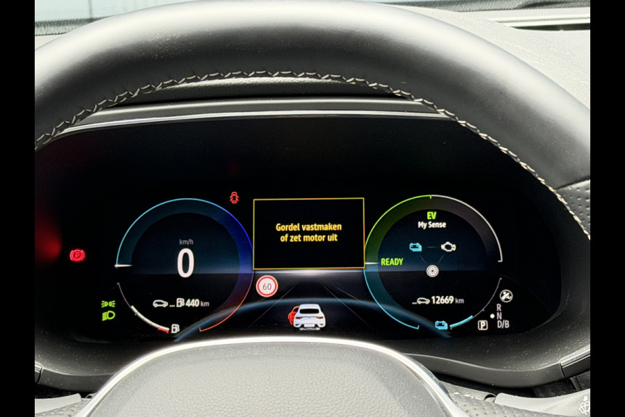Renault Arkana 1.6 E-Tech hybrid 145 E-Tech engineered | Kantel-/schuif dak | Bose audio | Trekhaak afneembaar |