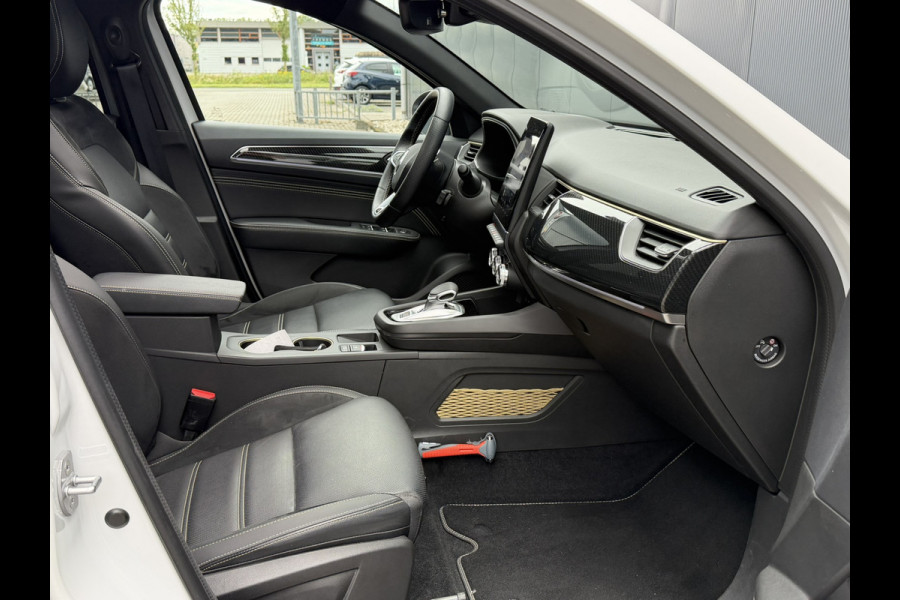 Renault Arkana 1.6 E-Tech hybrid 145 E-Tech engineered | Kantel-/schuif dak | Bose audio | Trekhaak afneembaar |