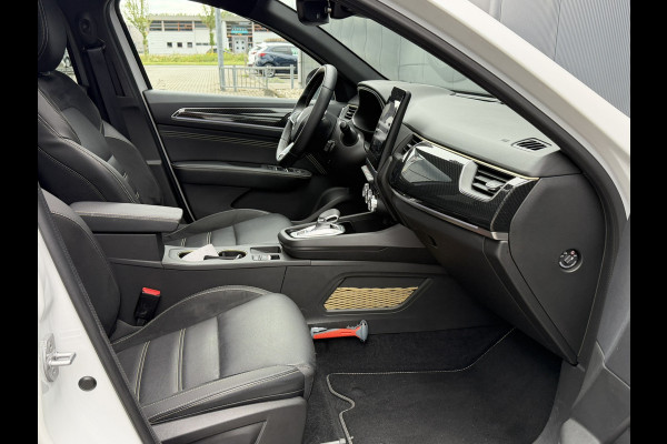 Renault Arkana 1.6 E-Tech hybrid 145 E-Tech engineered | Kantel-/schuif dak | Bose audio | Trekhaak afneembaar |