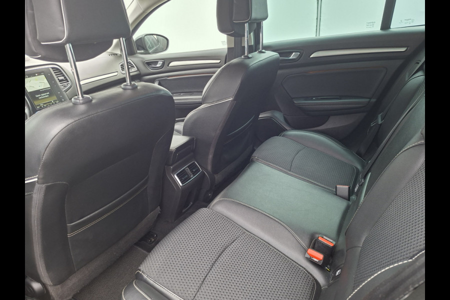 Renault Mégane Estate 1.3 TCe Bose FullNAvi Camera Trekhaak(1700) Voll.Onderh.