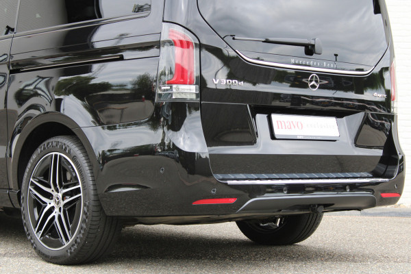 Mercedes-Benz V-Klasse 300d / AMG / DC / 4-Matic / Luchtvering / Pano / Burmester / Vol Opties / NIEUWSTAAT.