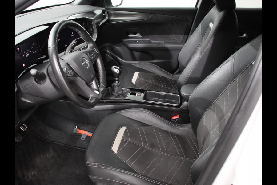 Opel Mokka 1.2 100pk Turbo Ultimate Navigatie Digitale Cockpit Camera Climate Control Parkeer sensoren Trekhaak