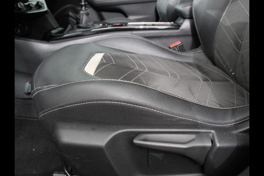 Opel Mokka 1.2 100pk Turbo Ultimate Navigatie Digitale Cockpit Camera Climate Control Parkeer sensoren Trekhaak
