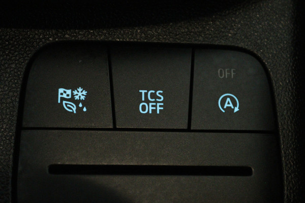 Ford Fiesta 1.0 EcoBoost Titanium X (STOEL/STUUR VERWARMING, NAVIGATIE, PARKEERSENSOREN)