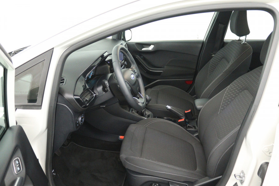 Ford Fiesta 1.0 EcoBoost Titanium X (STOEL/STUUR VERWARMING, NAVIGATIE, PARKEERSENSOREN)