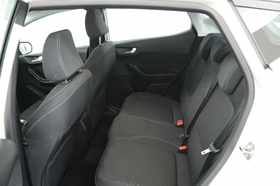 Ford Fiesta 1.0 EcoBoost Titanium X (STOEL/STUUR VERWARMING, NAVIGATIE, PARKEERSENSOREN)