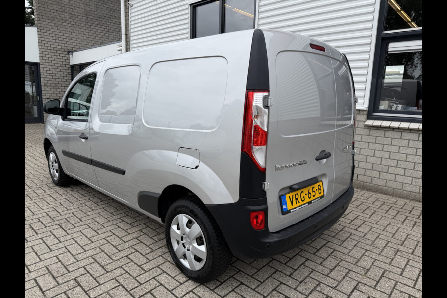 Renault Kangoo 1.5 dCi 90pk automaat Energy Comfort Maxi L2H1 / vaste prijs rijklaar € 11.950 ex btw / lease vanaf € 256 / airco / zilver metallic / pdc achter ! / euro 6
