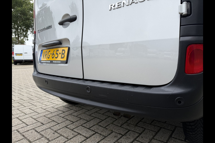 Renault Kangoo 1.5 dCi 90pk automaat Energy Comfort Maxi L2H1 / vaste prijs rijklaar € 11.950 ex btw / lease vanaf € 256 / airco / zilver metallic / pdc achter ! / euro 6