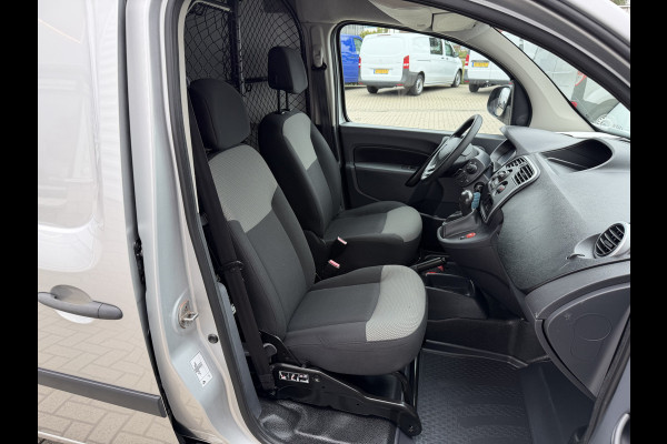 Renault Kangoo 1.5 dCi 90pk automaat Energy Comfort Maxi L2H1 / vaste prijs rijklaar € 11.950 ex btw / lease vanaf € 256 / airco / zilver metallic / pdc achter ! / euro 6