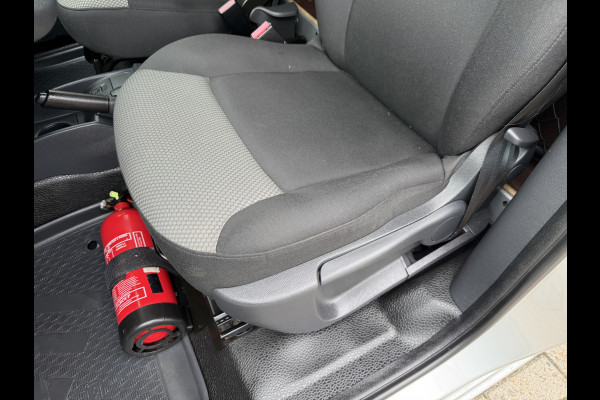 Renault Kangoo 1.5 dCi 90pk automaat Energy Comfort Maxi L2H1 / vaste prijs rijklaar € 11.950 ex btw / lease vanaf € 256 / airco / zilver metallic / pdc achter ! / euro 6