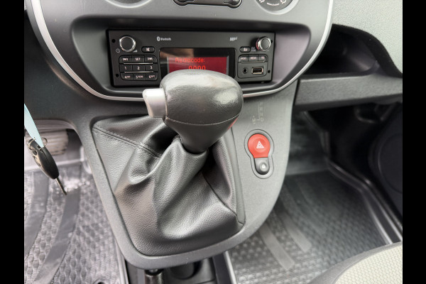Renault Kangoo 1.5 dCi 90pk automaat Energy Comfort Maxi L2H1 / vaste prijs rijklaar € 11.950 ex btw / lease vanaf € 256 / airco / zilver metallic / pdc achter ! / euro 6