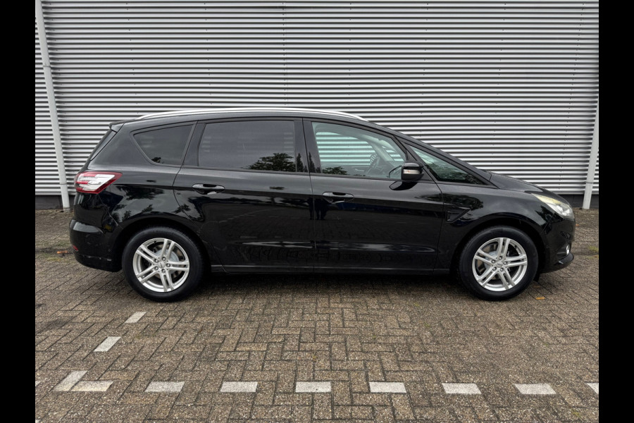 Ford S-Max 1.5 Titanium 7p. Airco,Stoelverwarming,Parksensoren,afn.trekhaak,