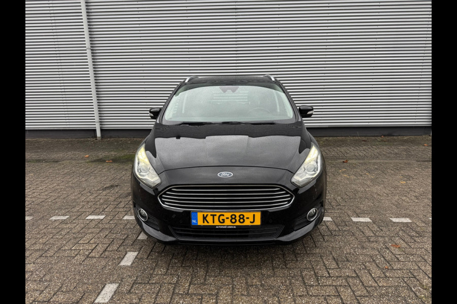 Ford S-Max 1.5 Titanium 7p. Airco,Stoelverwarming,Parksensoren,afn.trekhaak,