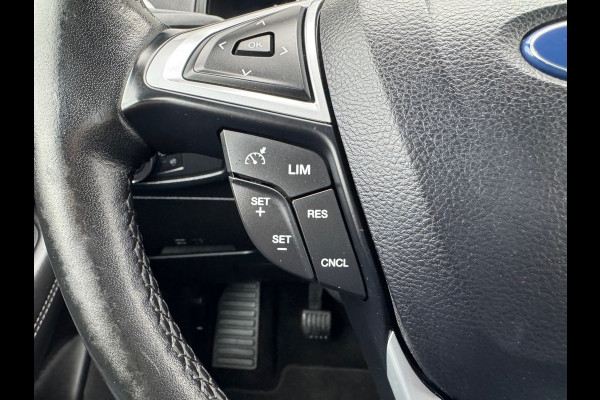 Ford S-Max 1.5 Titanium 7p. Airco,Stoelverwarming,Parksensoren,afn.trekhaak,