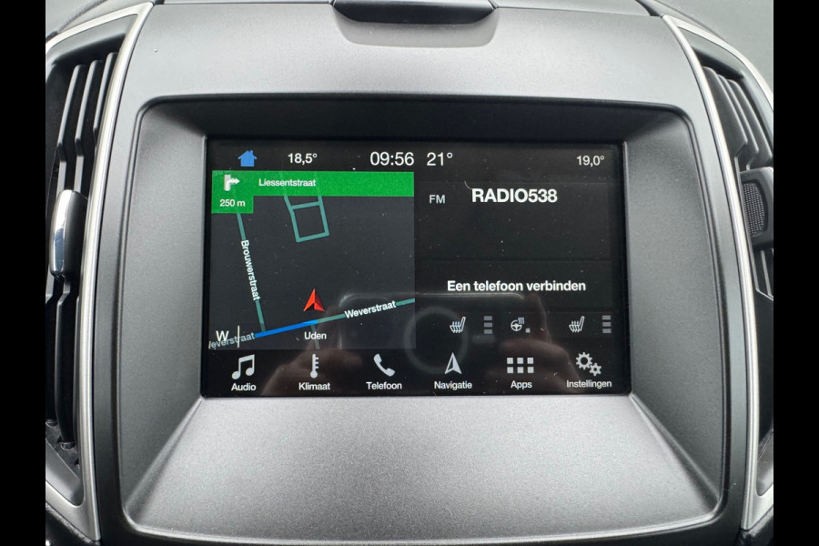 Ford S-Max 1.5 Titanium 7p. Airco,Stoelverwarming,Parksensoren,afn.trekhaak,