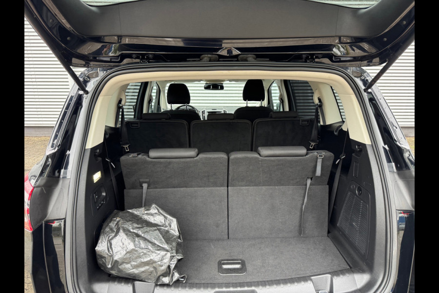 Ford S-Max 1.5 Titanium 7p. Airco,Stoelverwarming,Parksensoren,afn.trekhaak,
