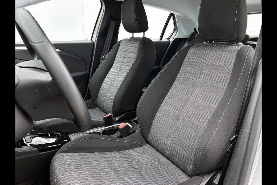 Opel Corsa E 100KW / 50KWh SOH 98% / Airco-Ecc. / Cruise-ctr. / Apple Carplay Android / Navigatie via Usb / Apk 05-2027