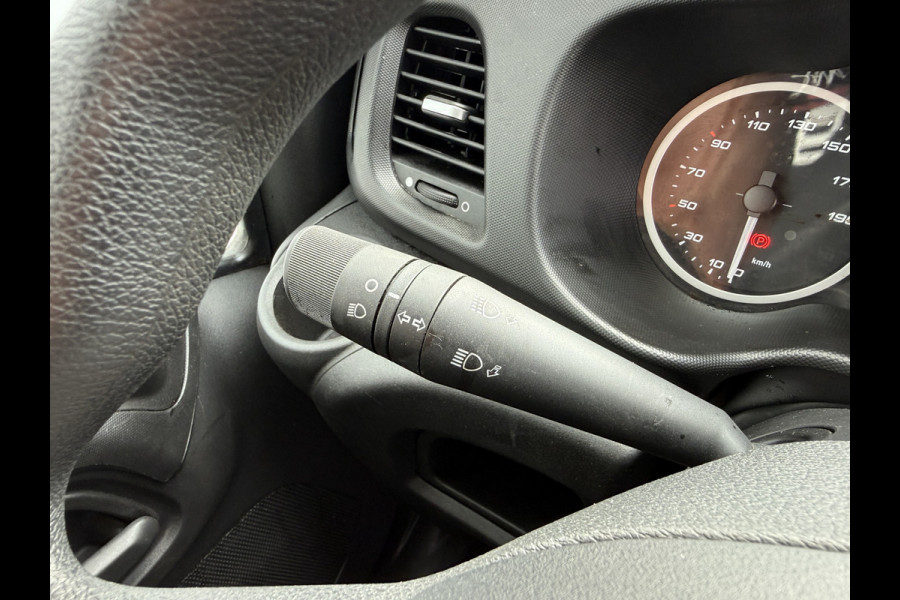 Iveco Daily 35C16 3.0 160PK Bakwagen Laadklep Zijdeur Camera Climate Control Bluetooth Meubelbak Koffer