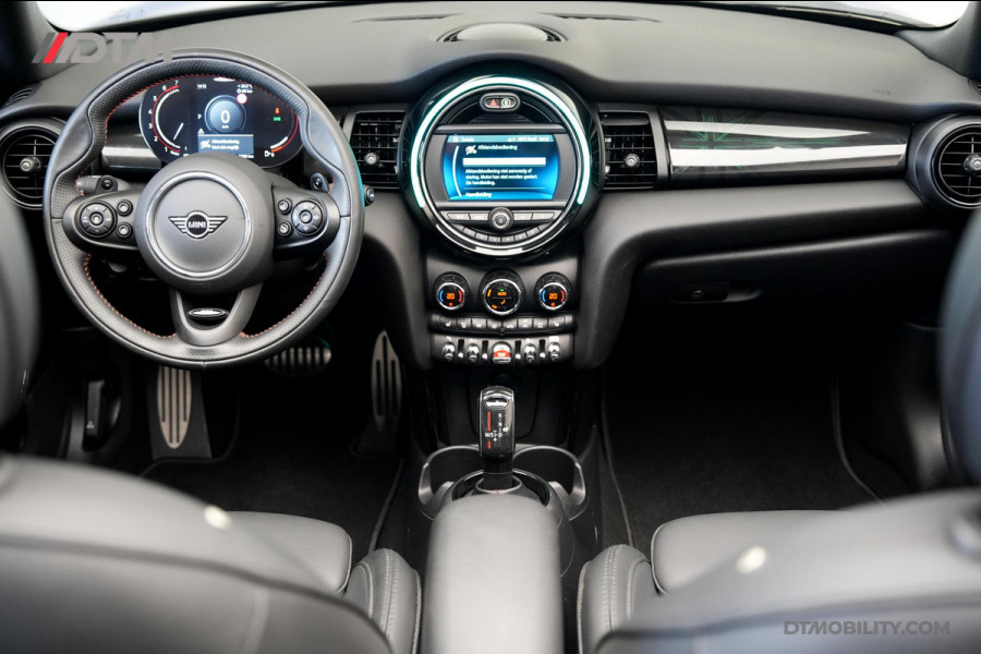 MINI Cabrio 2.0 John Cooper Works | Martini Racing |